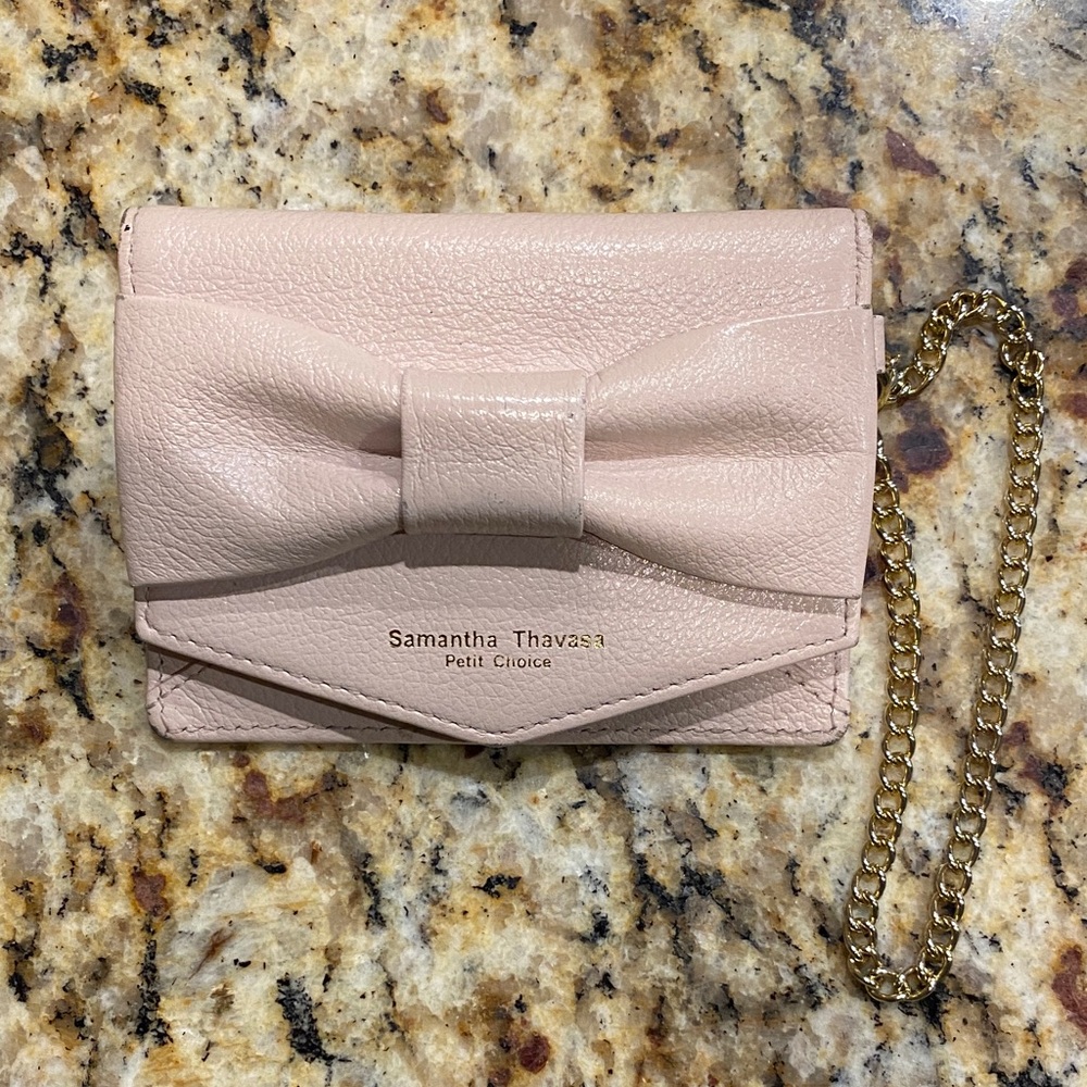 Samantha Thavasa ID/Card Holder with Chain